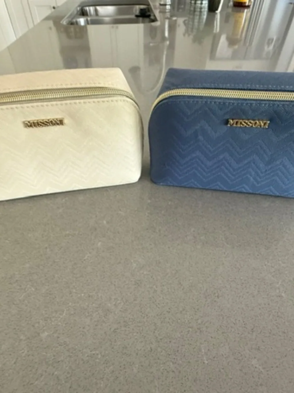 2 New (Blue & Cream) Missoni Delta One First Class Amenity Kit New Sealed